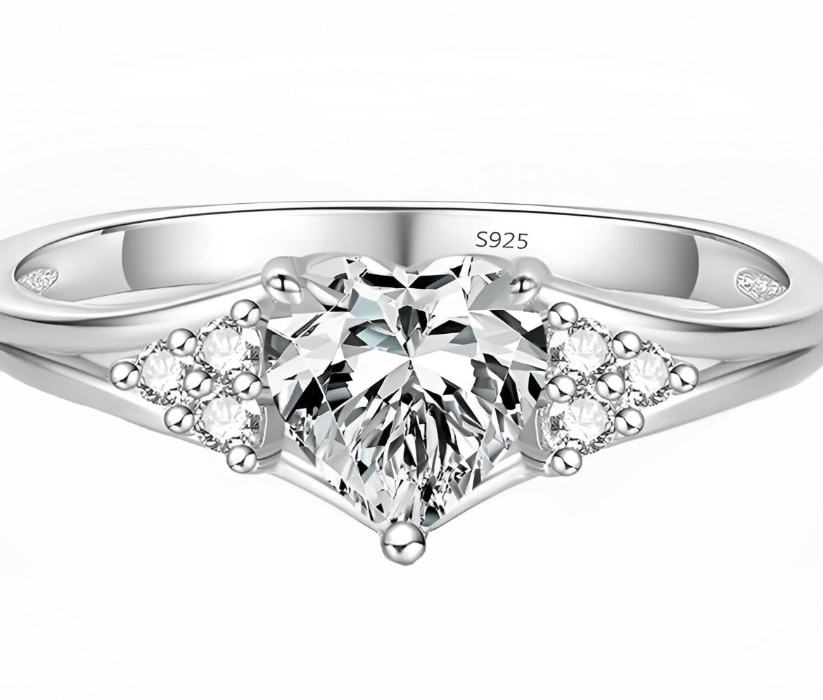 Isabella Heart Ring - Opal Whispers